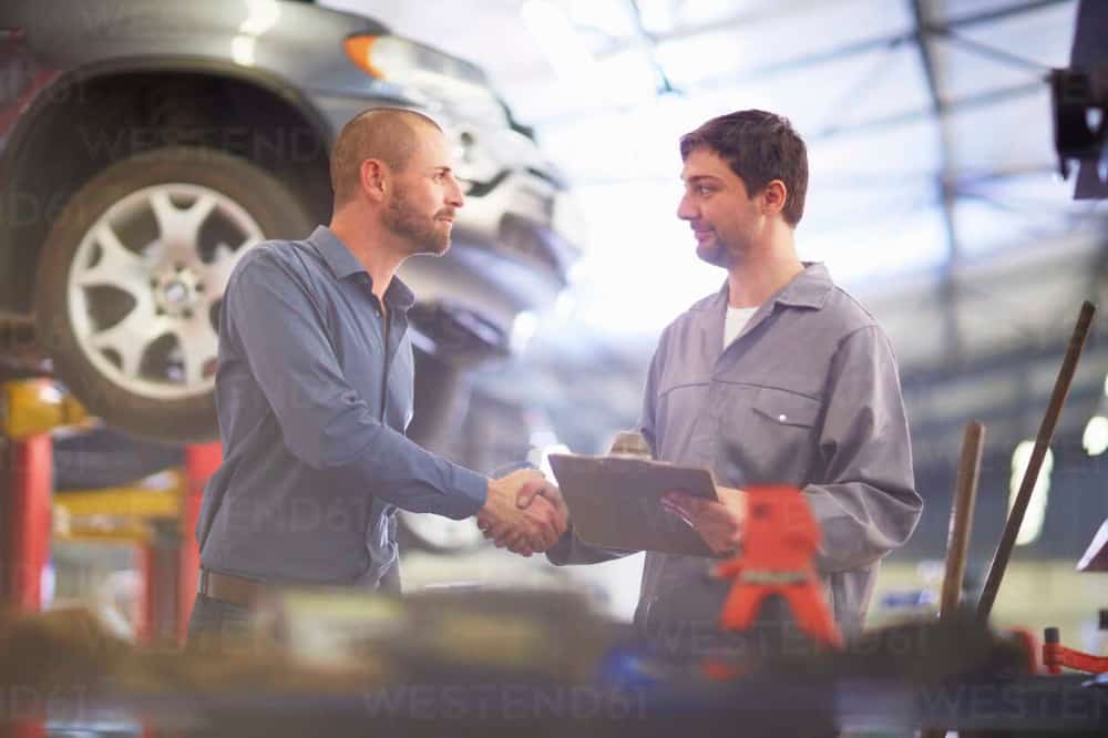 car-mechanic-and-client
